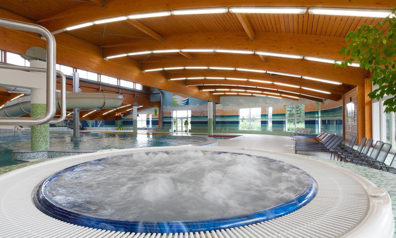 Lipno Wellness - Frymburk Hotel Private Family Room 외부 사진