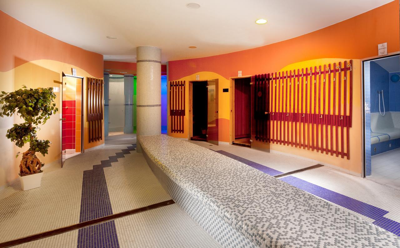 Lipno Wellness - Frymburk Hotel Private Family Room 외부 사진