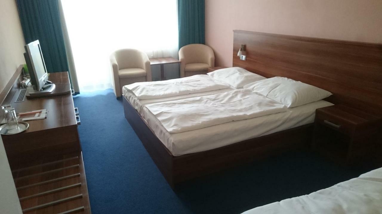Lipno Wellness - Frymburk Hotel Private Family Room 외부 사진